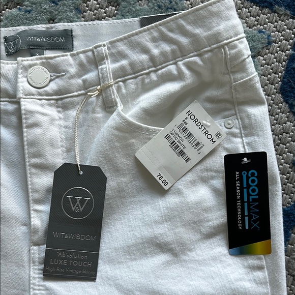 Wit & Wisdom White Ankle Cropped Jeans - Picture 2 of 3